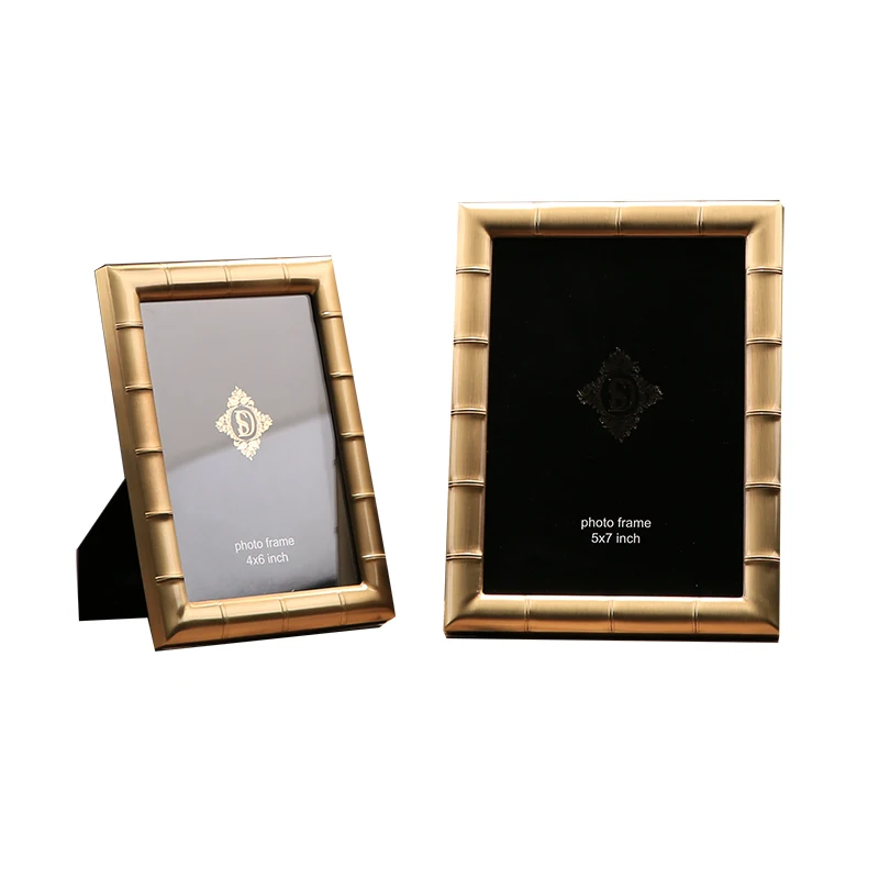 

High-End US-European Style Copper Photo Frame, Modern Simple Metal Photo Frame