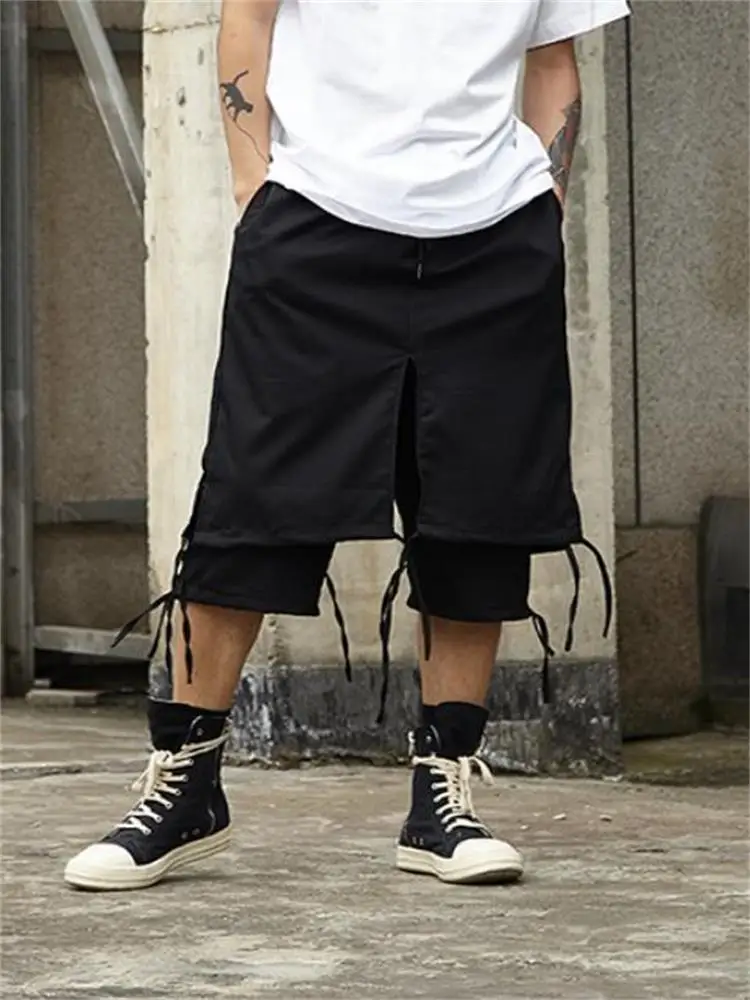 Рисунок 4 - Мужская кружевная юбка с широкими штанинами