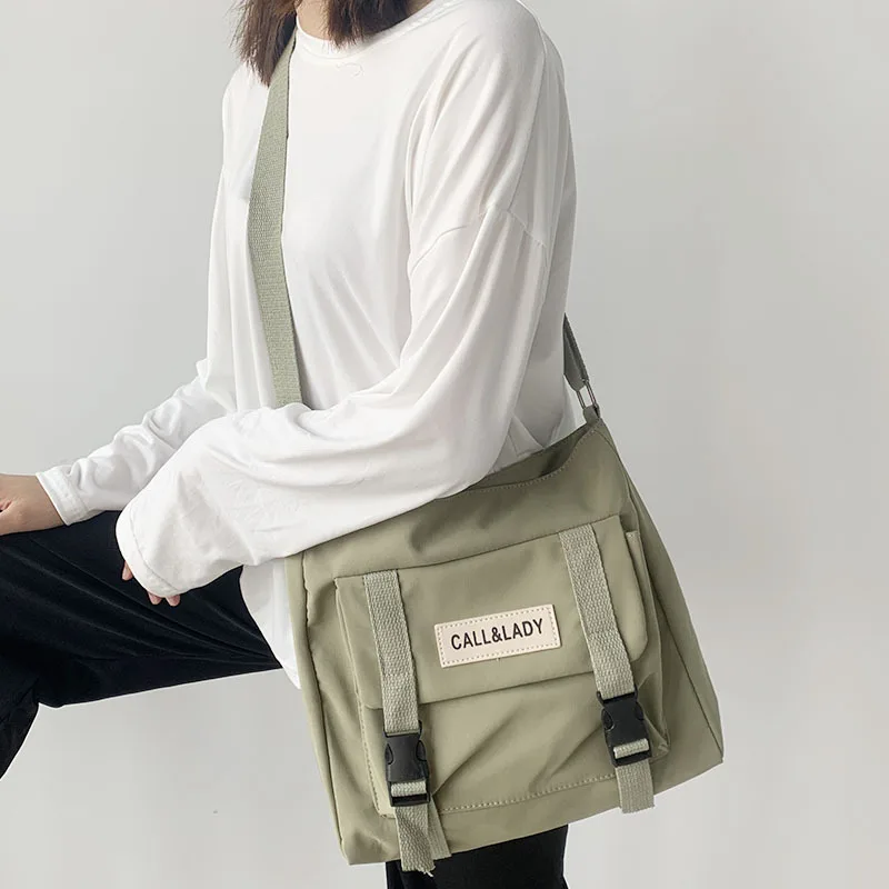 Fashion Classic Simple Messenger Bag Women's South Korea Chic Postman Bag Lady Student Nylon Waterproof Canvas Schoolbag