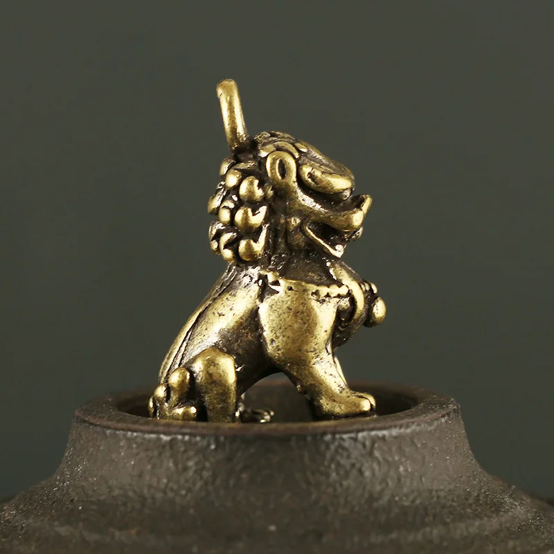 lion keychain pendants (6)