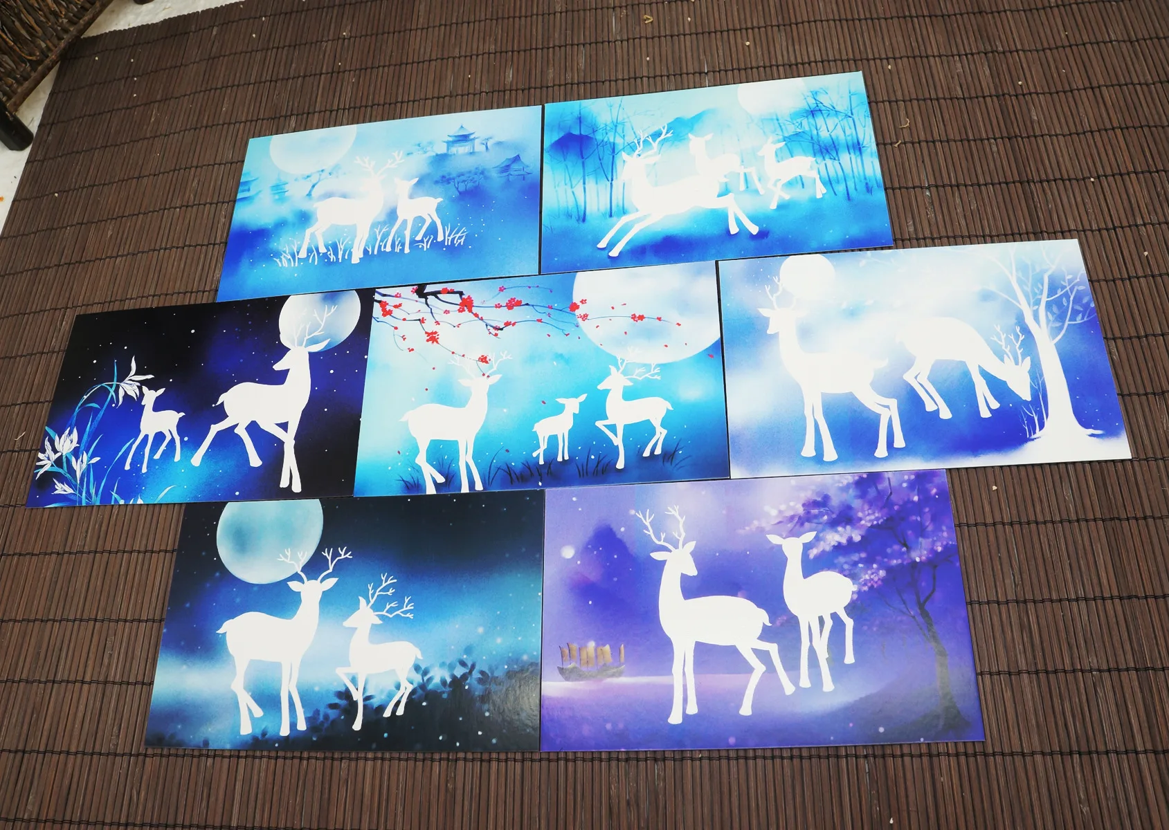 Origional Hand-Painted Chinese-style Antique Style Features Hand-Painted Christmas Reindeer Night Light Holiday Suit Card Postca