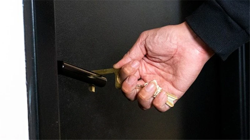 14339491137_777127669