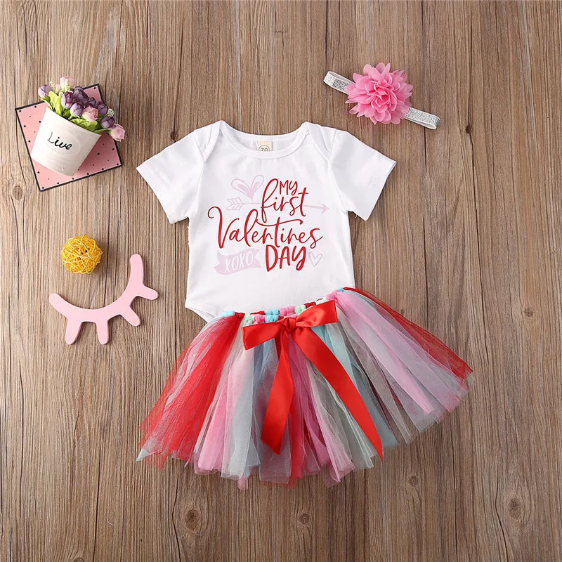 Летняя одежда для новорожденных девочек с надписью «My First Valentine's Day» боди с короткими рукавами, комбинезон+ фатиновая юбка+ повязка на голову