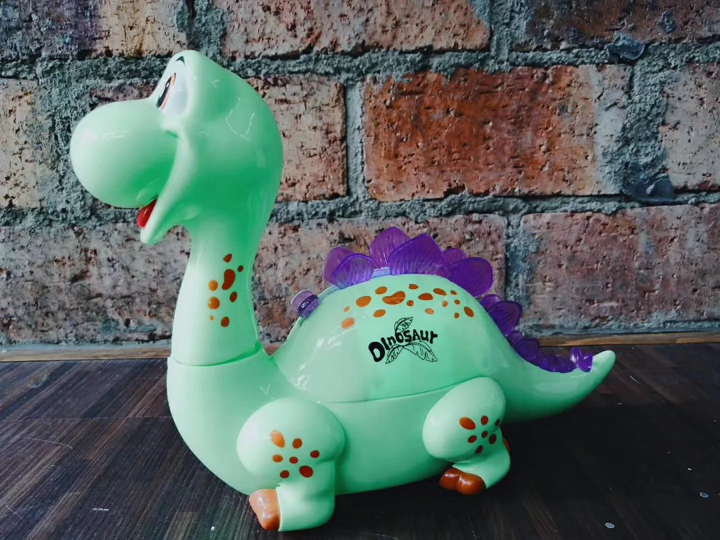 

Remote Control Dinosaur Story Machine Educational Remote Control Forward round Steak Head up And down Sway Light Feature