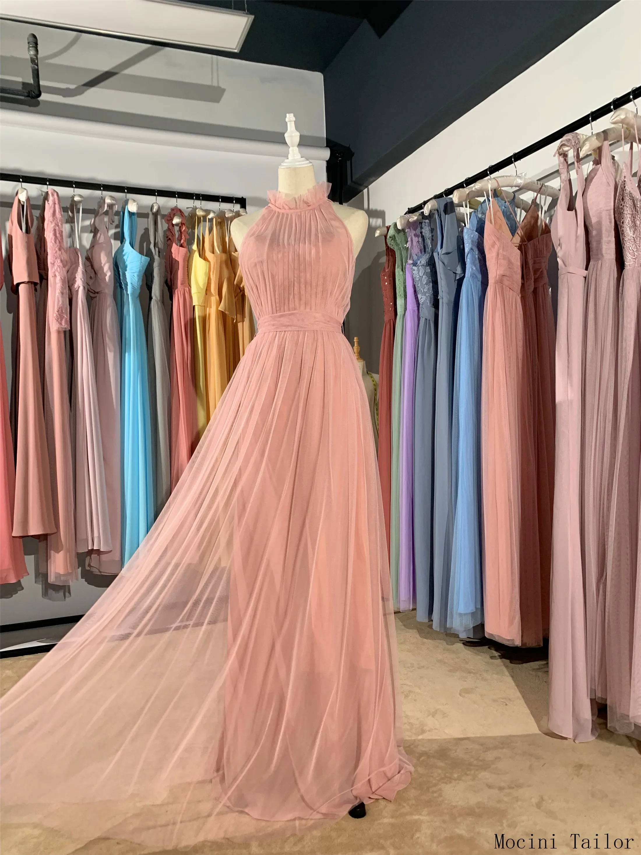 

English Rose Tulle Chiffon Bridesmaid Dress 2023 color Long Halter Sleeveless chiffon Customizable fashion mocini tailor