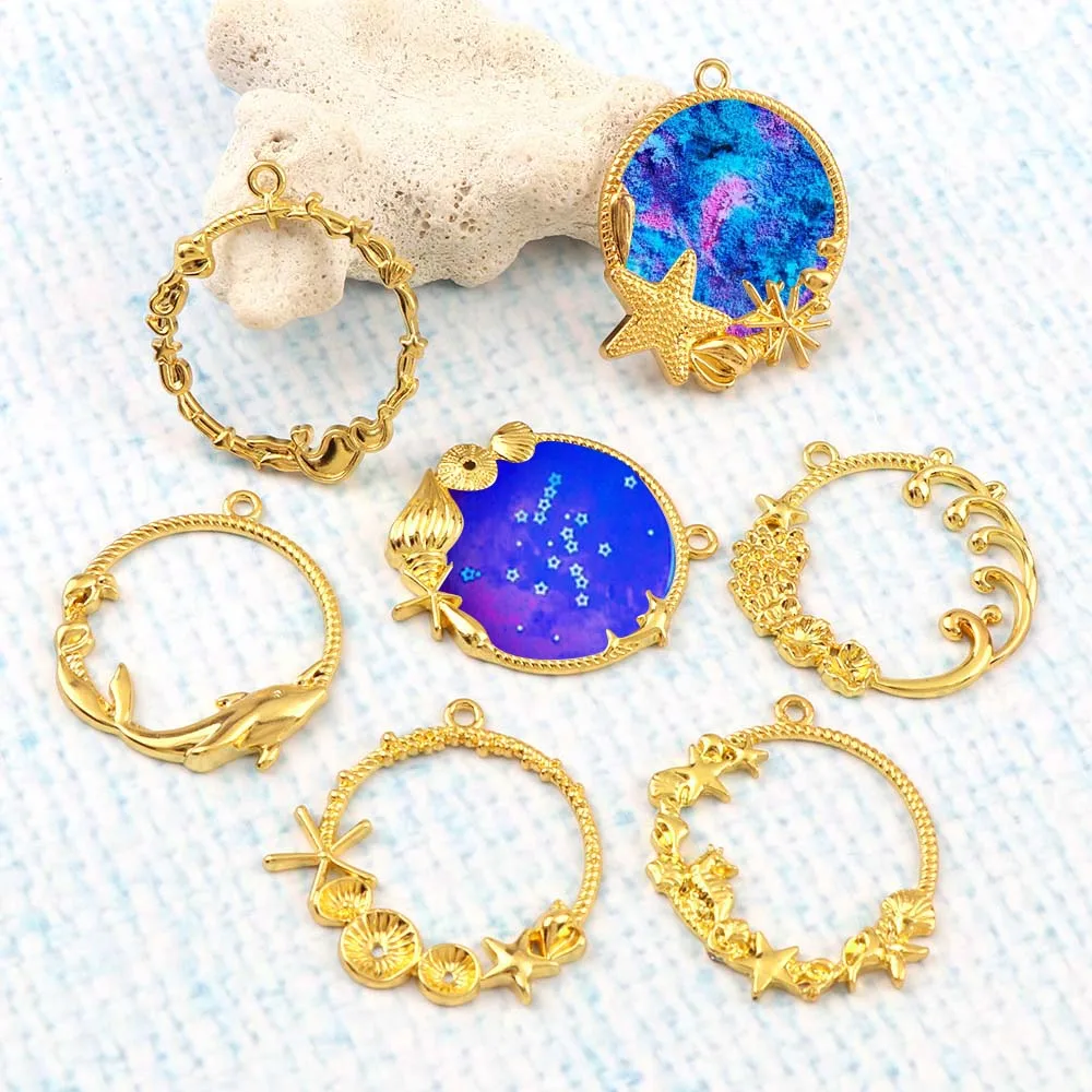 2-pcround-estrela-lua-flor-peixe-quadro-de-metal-pingente-cor-ouro-resina-uv-charme-planeta (1)