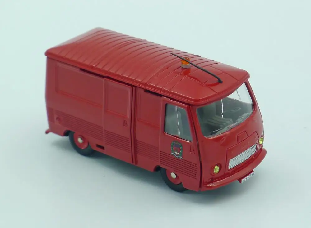 Тележка Atlas Dinky 570 P + PEUGEOT J 7 литые игрушки 1:43|Наземный транспорт| |