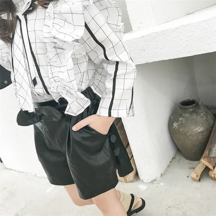 Photo Shoot Spring And Autumn Korean-style New Style Children Beads Leather Shorts Bow Girls Crawler