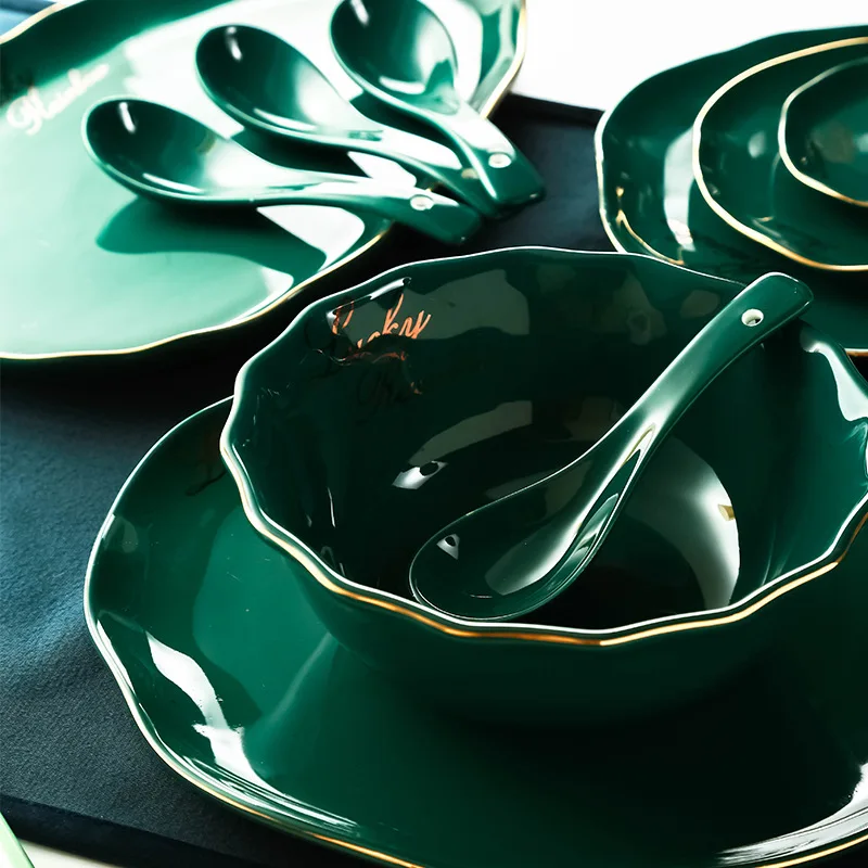 Темно зеленая посуда Ins Творческий нерегулярные Керамика тарелка в виде листка