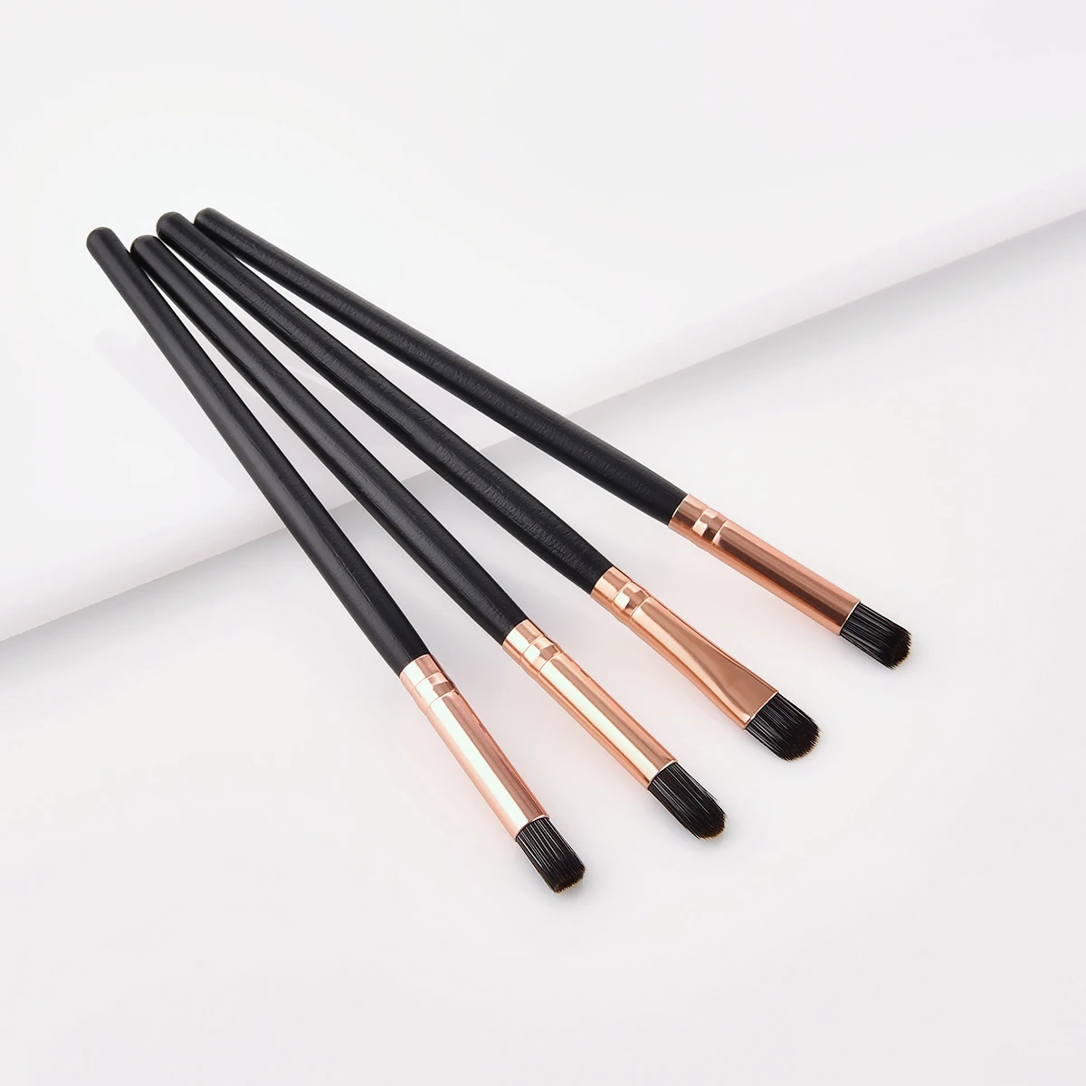 ZZDOG 4Pcs Cosmetics Tools Kit Eye Shadow Highlight Concealer Blending High Quality Details Makeup Brushes Set Natural Hair New