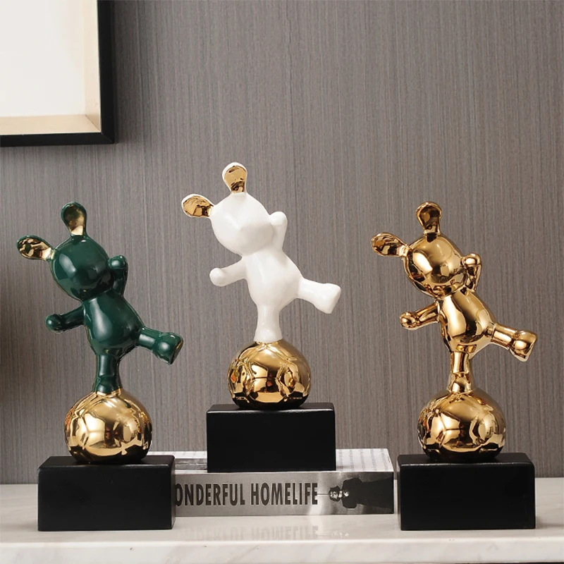 

Милый кролик, фигурка футбола, керамические украшения в виде животных, новогодний подарок, домашний декор, шкаф, крыльцо, фигурка настольног...