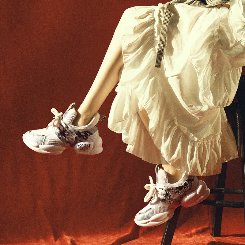 Женский корсет; Дизайнерская обувь со змеиным узором; сетчатые кроссовки; модная обувь для папы на платформе; женская повседневная обувь; дизайнерская женская обувь на шнуровке