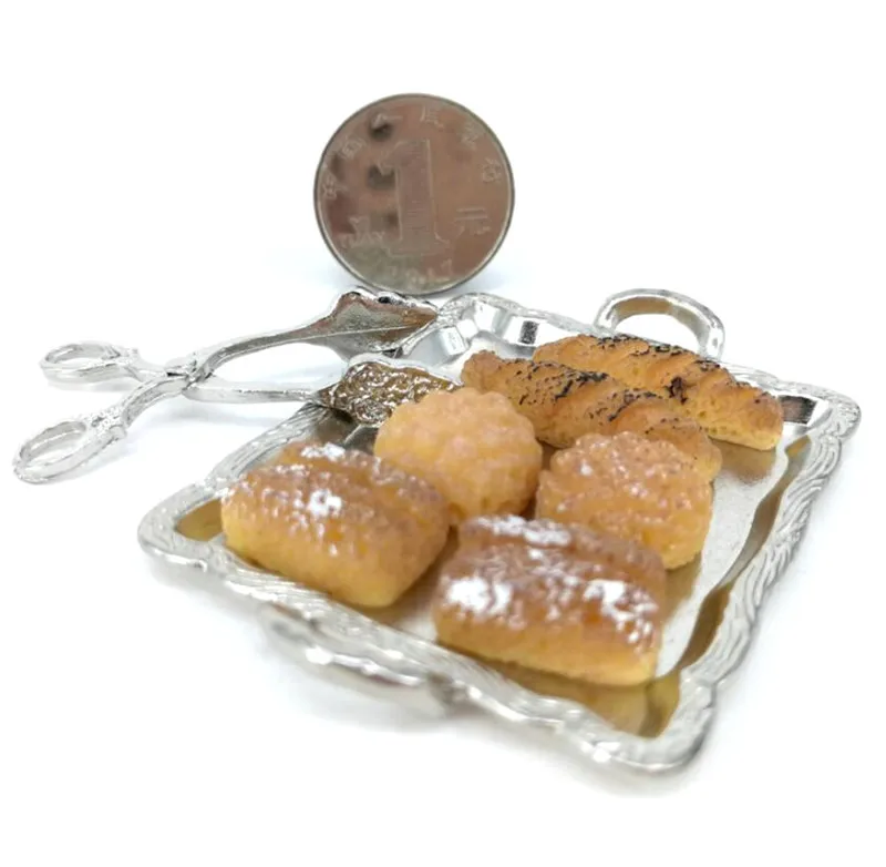 

1:12 Dollhouse Miniature Furniture Kitchen 1 Tray 1 Bread Clip 6 Bread 8Pc/Set