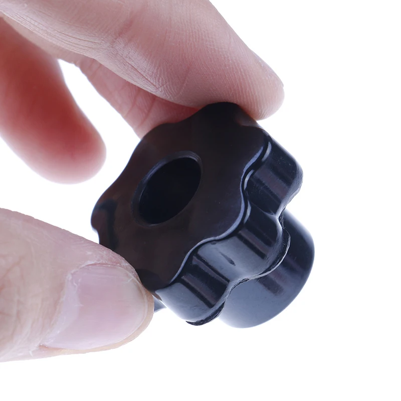 M6/M4/M5/M8 Plastic Carbon Steel Galvanization Male Thread Star Shaped Head Clamping Nuts Knob For Industry Equipment