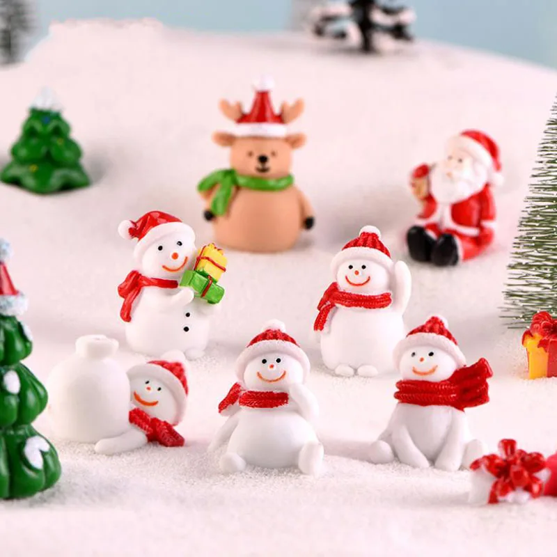 

1Pc cute Mini Christmas treen Model Decor Figure Toy Santa Claus Snowman DIY Resin Craft Small Ornaments Christmas gift