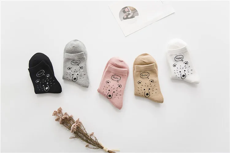 

Women Socks Short Pinkycolor Autumn / Winter 2020 Korean style women version with bears cotton socks