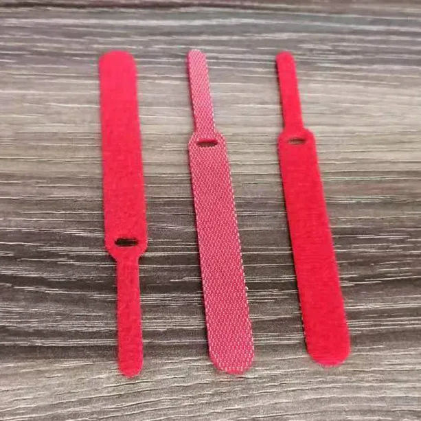 red 50 шт. Волшебные клейкие ленты, кабельные стяжки, модельные ремни, проволока с батарейкой, пряжка, ремень, связка, завязки на крючках, крепежная лента, аксессуар - Цвет: red