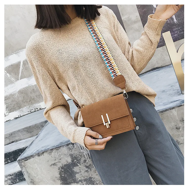 

Korean version of solid qualitative small square bag frosted metal magnetic buckle shoulder diagonal portable women's bag
