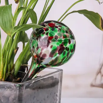 

4Pcs Automatic Watering Can Round Ball Garden Home Plant Drip Irrigation Tool Planting Tool Home Decor