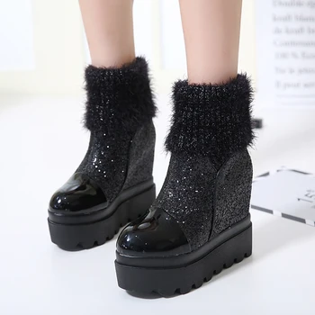 

2019 autumn and winter new warm-keeping in the cylinder sequined women's boots increased Martins boots sleeve short boots women