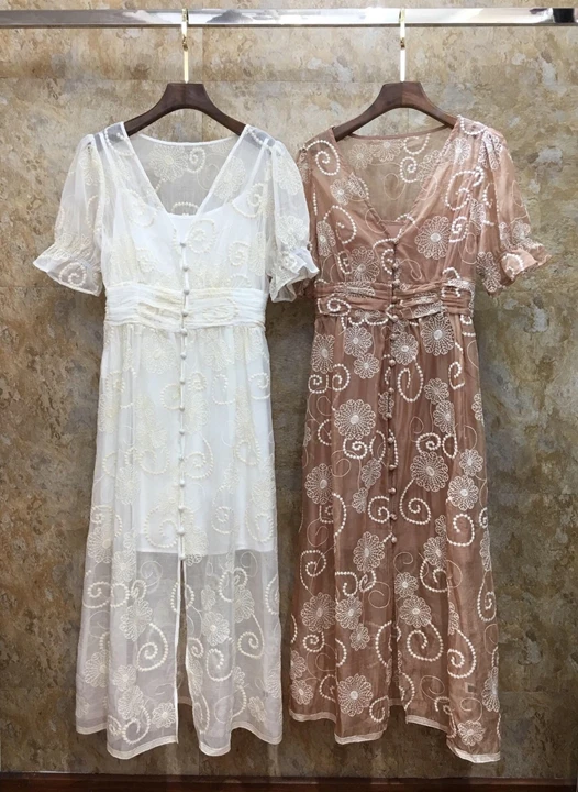 

2019 Early Autumn New Girl Lining Suspender V-collar Waist Embroidery Printing Perspective Dress 726
