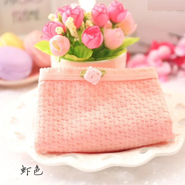 2591136678_1015799160