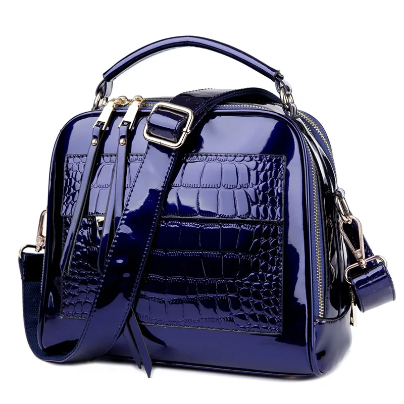 womens navy cross body bolsa