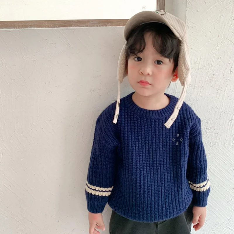 藏蓝色