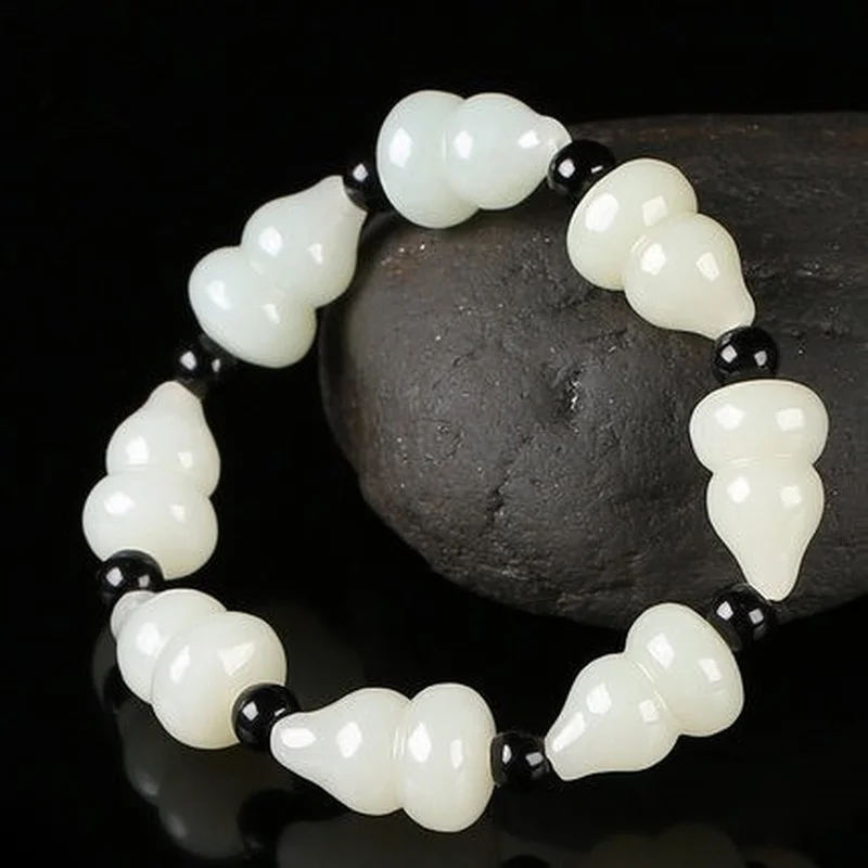 

Natural Gourd Bracelet Charm Jewellery Women's Hand-Carved Bracelet for Women Men Fashion Accessories