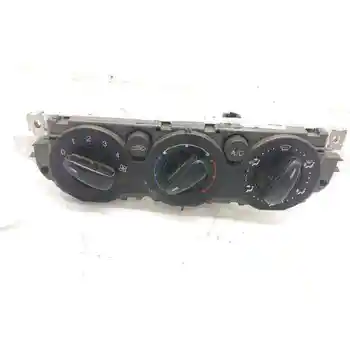 

3M5T19980AD COMMAND HEATING/AIR CONDITIONING FORD FOCUS HATCHBACK (CHAP)