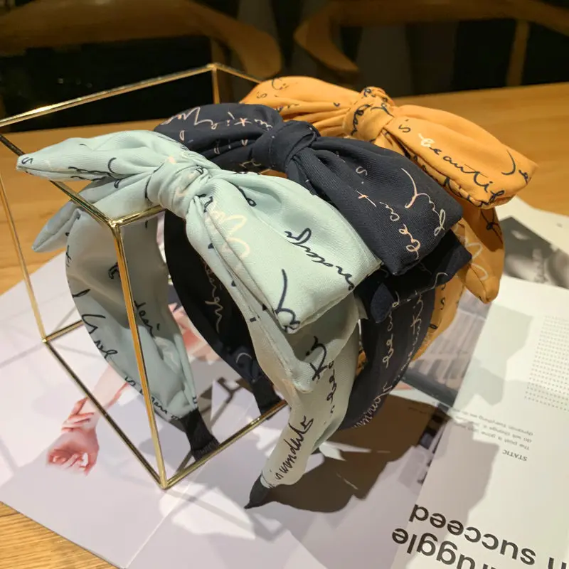 11274616488_1956788053