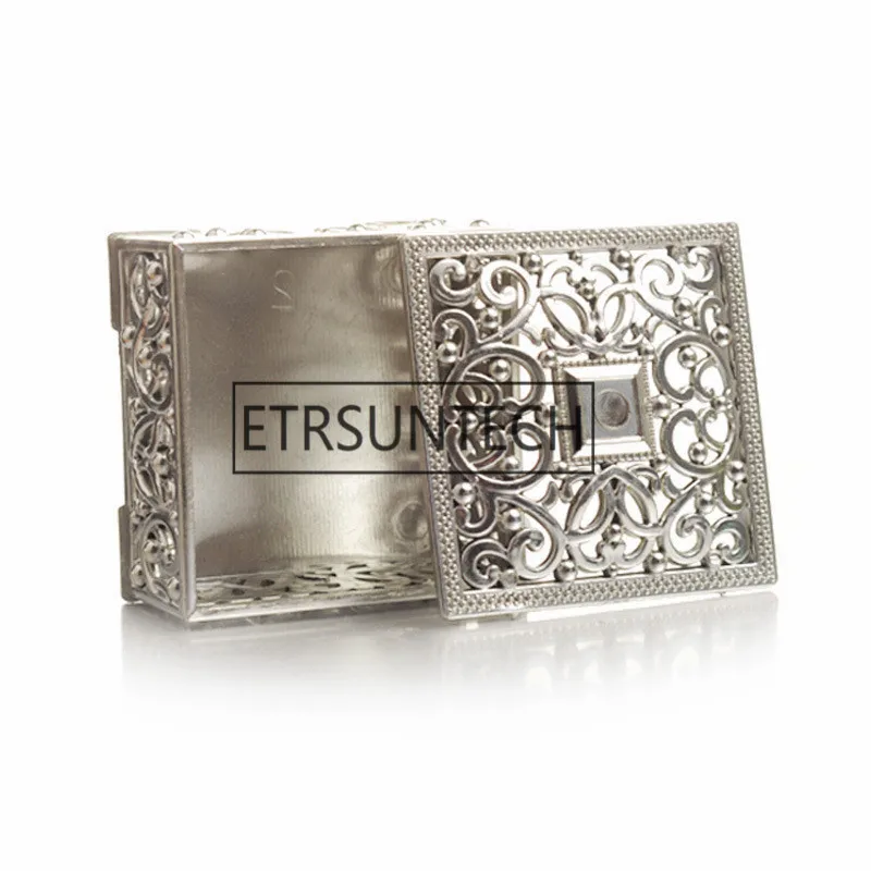 10298011335_1529569347