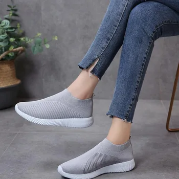 

High Quality Hot Lace Up Women Sneakers Shoes Round Toe Outdoor Trendy Footwear Woman Shoes Plus Size