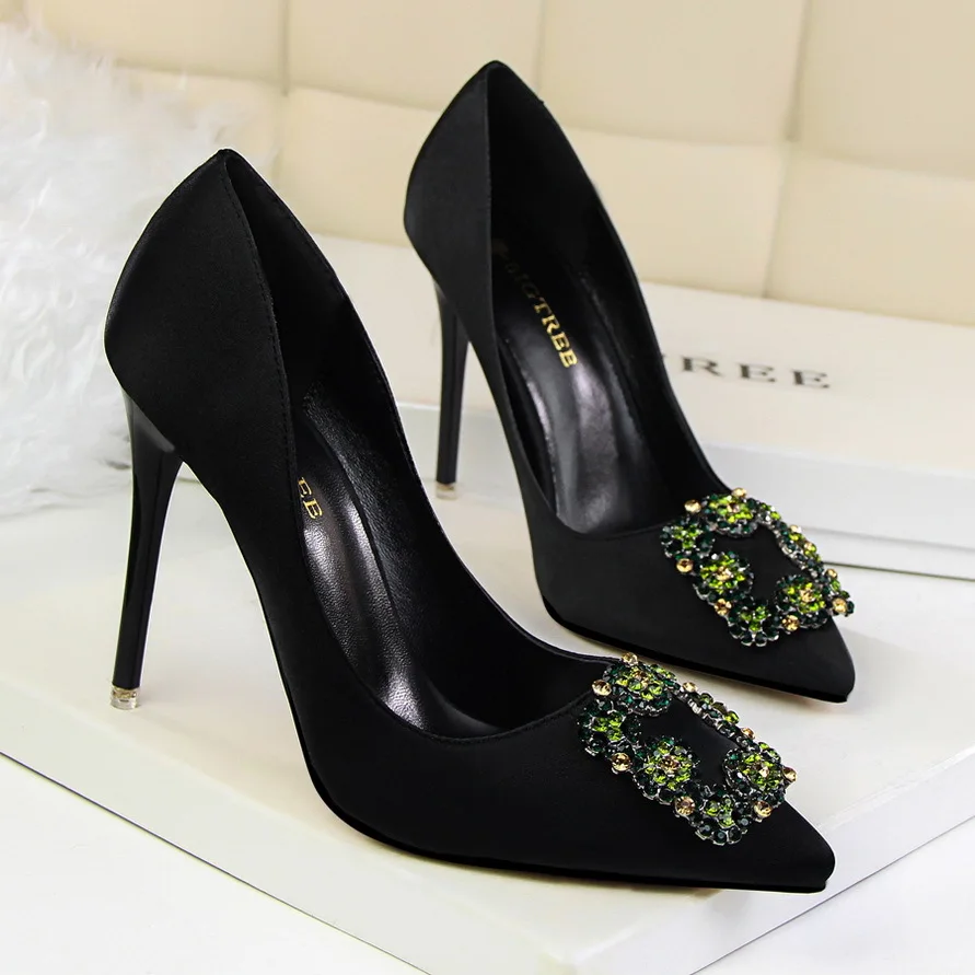

2019 Autumn New Fashion Sexy Nightclub Was Thin Ladies High Heels Wild Shallow Satin Rhinestone Buckle Ladies Women Thin Heels