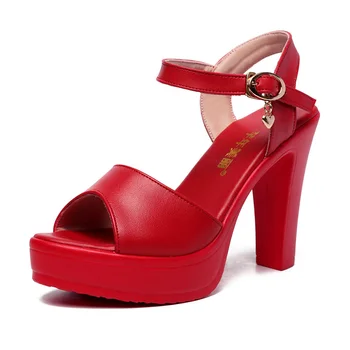 

High-heeled red wedding shoes women 2019 new word buckle high-heeled thick with waterproof platform sandals