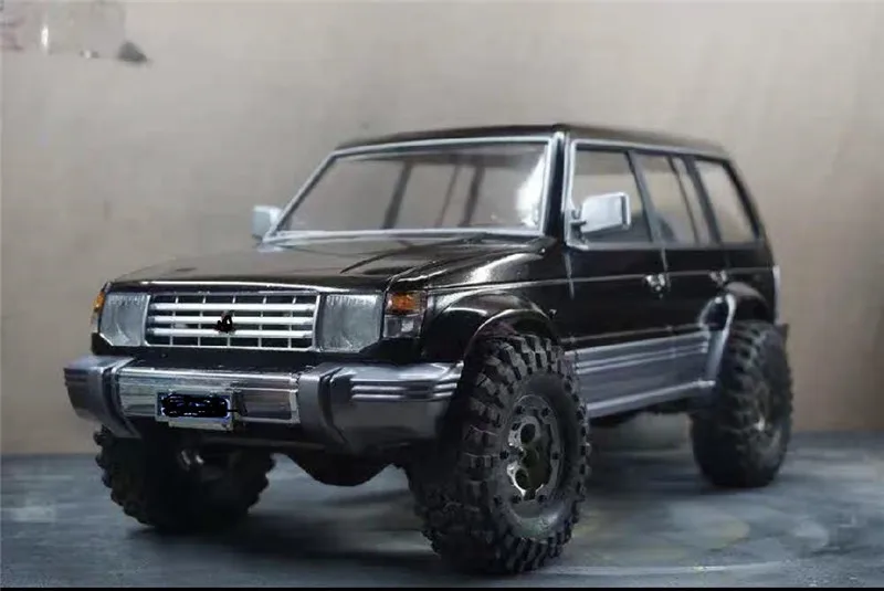 Классический PAJERO игрушечный автомобиль оболочки тела 313 мм 12 3 дюймов колесная