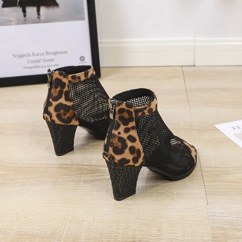 2020 Summer New  Chunky Heel Peep-Toe Sandals Women