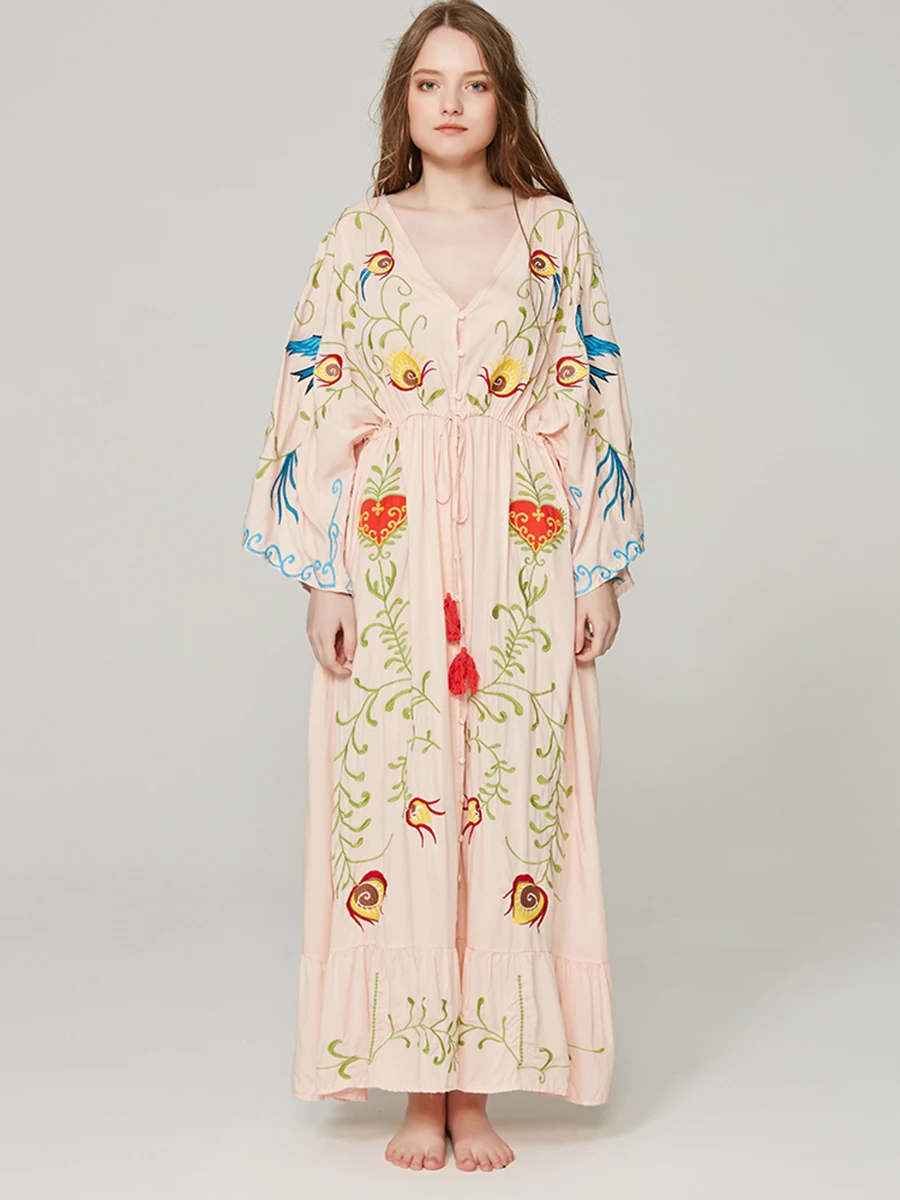 Цветочная вышивка Boho Макси платье женское запястье с расклешенными рукавами глубокий v-образный вырез кнопка с кисточкой длинное платье осенние винтажные Сарафаны