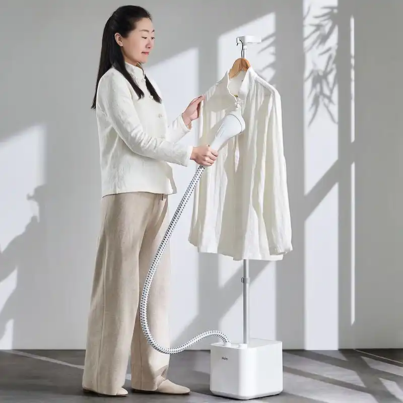 Vertical steam iron Clearance