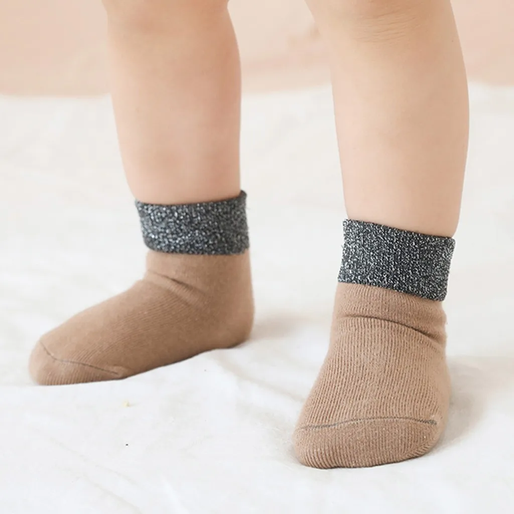 Носки для новорожденных; сезон осень-зима; нескользящие носки для маленьких девочек с золотистым бантом; модные удобные носки; Skarpetki Calcetines