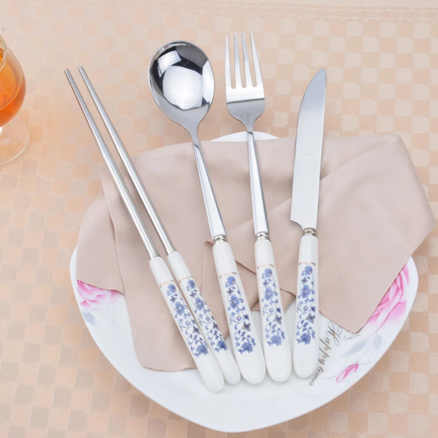 Набор столовых приборов из сине белого фарфора нержавеющей стали четыре палочки