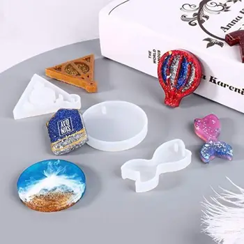 

10Pcs Keychain Pendant Silicone Resin Mold Aliens Cat Epoxy Resin Jewelry Making