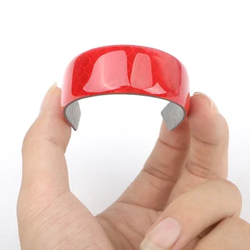 

Hot 4pcs Car Reflective Alarm Stickers Diamond Level Car Styling Anti-collision Stickers for Front Bumper and Rear Bumper