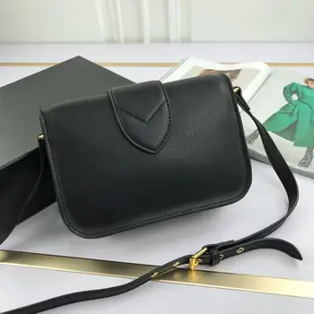 

Luxury and elegance is the most popular handbag for female designers in 2020