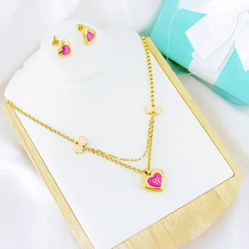 

Titanium Stainless Steel Love Heart Pendant Necklaces Jewelry Rose Gold Chain & Link Wedding Necklace For Women Wholesale