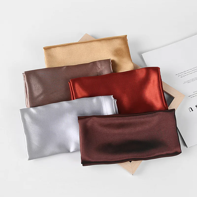 15921522505_1903918631