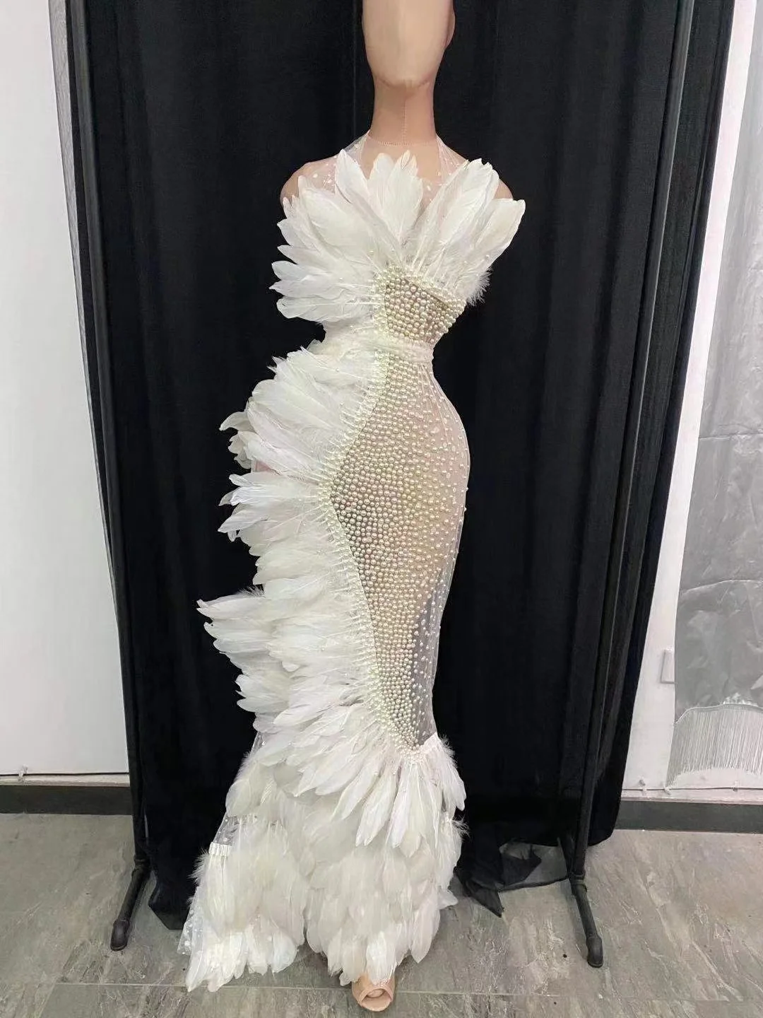 Wedding Dress White Feather Party Dress Women Sexy Stage Prom
