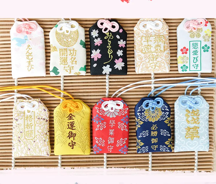 10 шт./компл. Omamori клубника вина удачи Фортуна Кулон хороший подарок