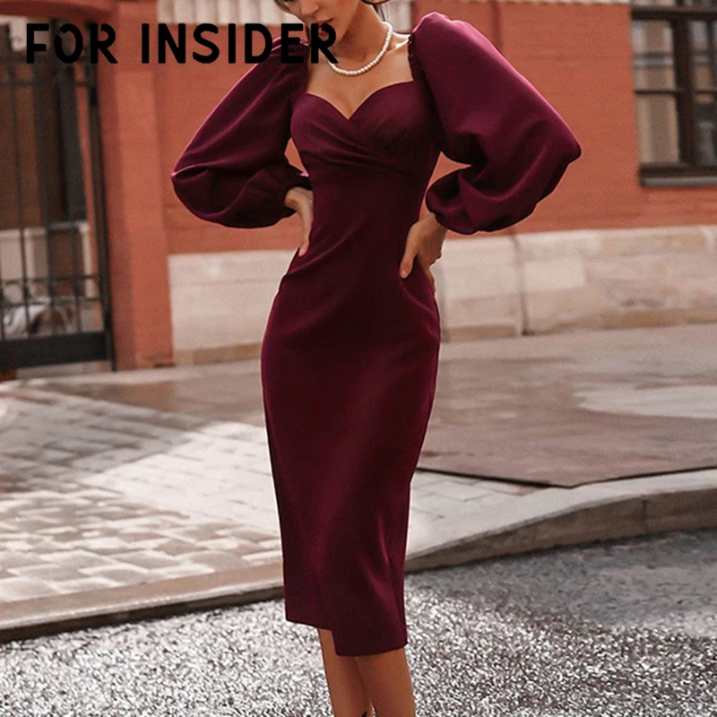 Черное платье миди с рукавами-фонариками и квадратным воротником красное