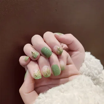 

24Pcs/boxed Green color Star Short Round Head fake nails with design Wearable Full Cover press on nail tips with glue for girls